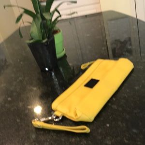 Kennith Cole Reaction  chartreuse clutch NWOT